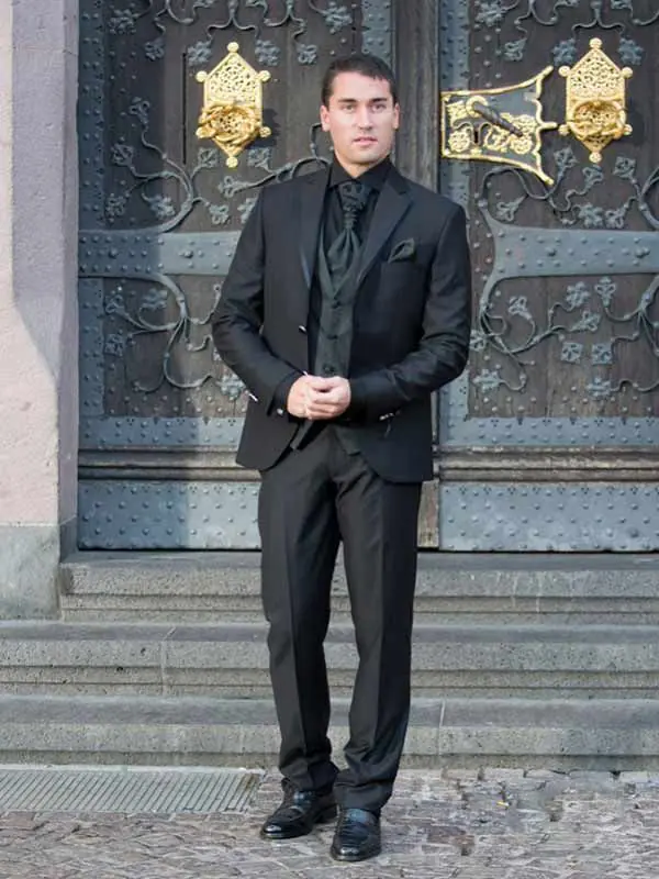 Hochzeitsanzug Modell Marseille / 8-teilig - Saray